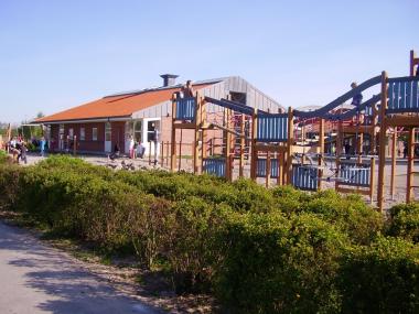 Billede af legepladsen ved Lillebæltskolens SFO